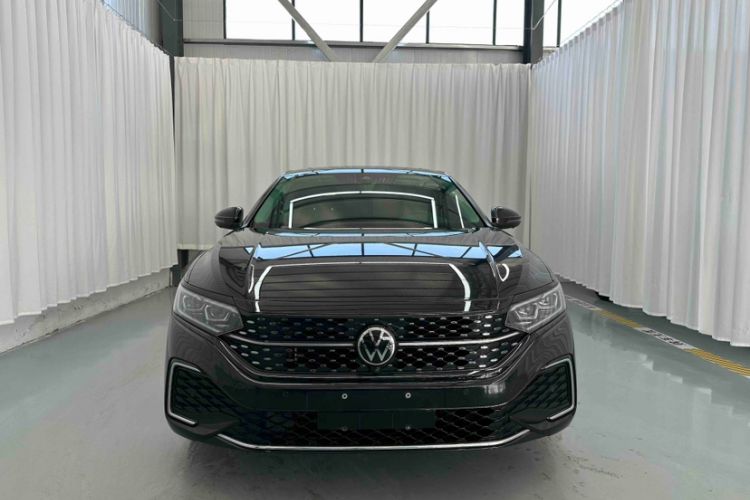 Used Volkswagen Passat 2023 Restyled 330TSI Starry Luxury Edition
