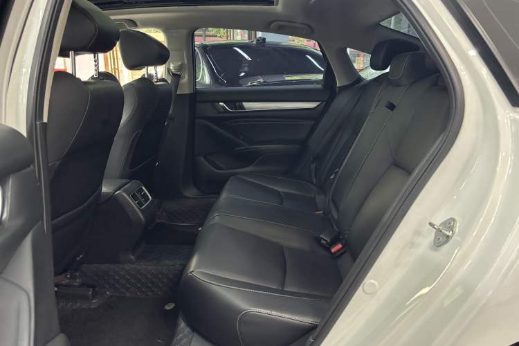 Used Honda Inspire 2019 260TURBO Elegant Edition China VI Emission Standard
