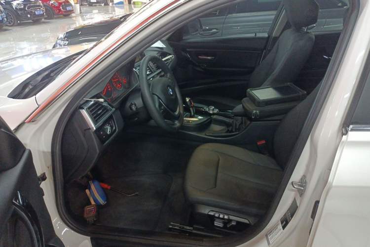 Used BMW 3 Series 2016 320Li Fashion Model
