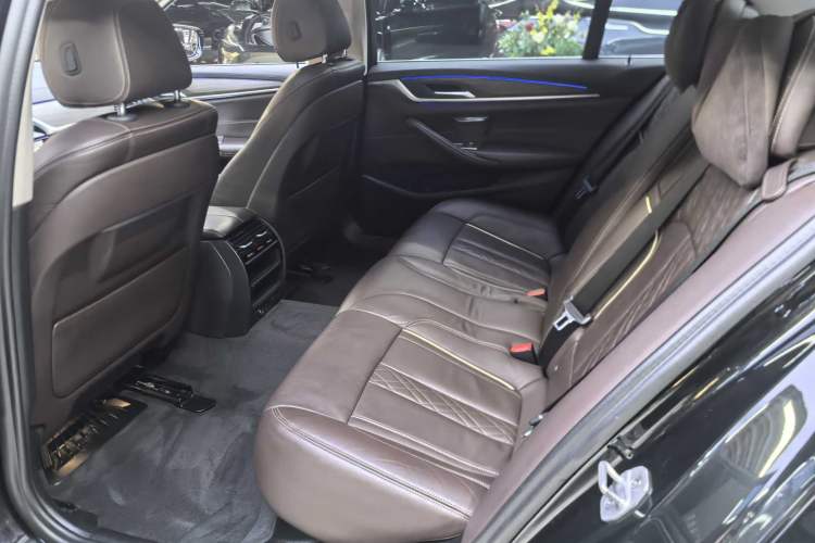 Used BMW 5 Series 2019 Facelifted 530Li Leading Edition Luxury Package
