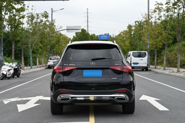 Used Mercedes-Benz GLC 2025 GLC 300 L 4MATIC Dynamic Model 5 Seats