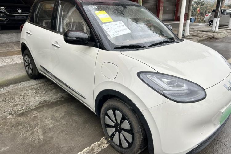 Used Wuling Bingo 2024 333 km Enjoyment Version
