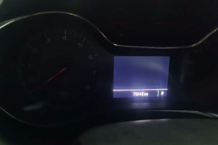 Used Chevrolet Cruze 2017 1.5L Hatchback Automatic Pioneer Sunroof Edition
