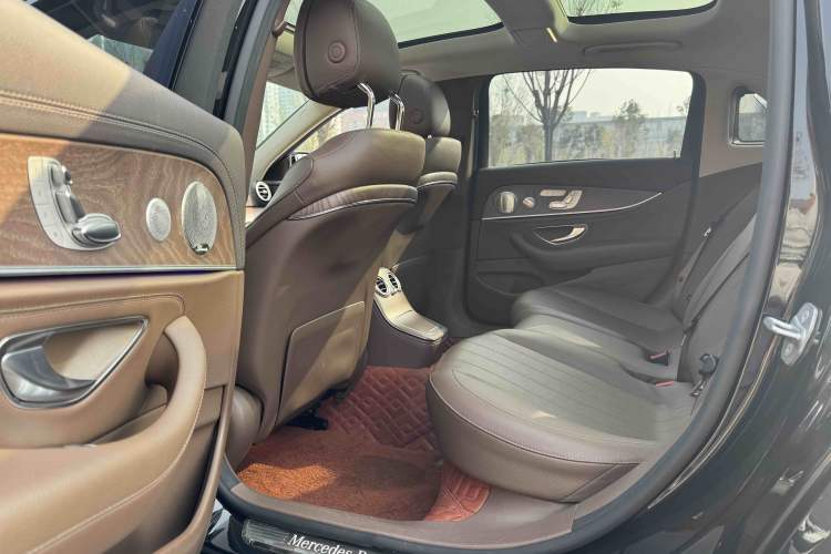 Used Mercedes-Benz E-Class 2021 Restyled E 300 L Luxury Edition
