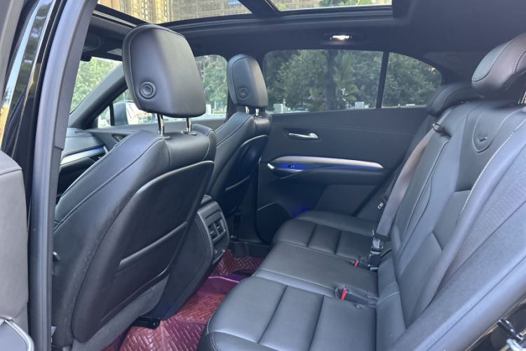 Used Cadillac XT4 2021 28T Two-Wheel Drive Luxury Version
