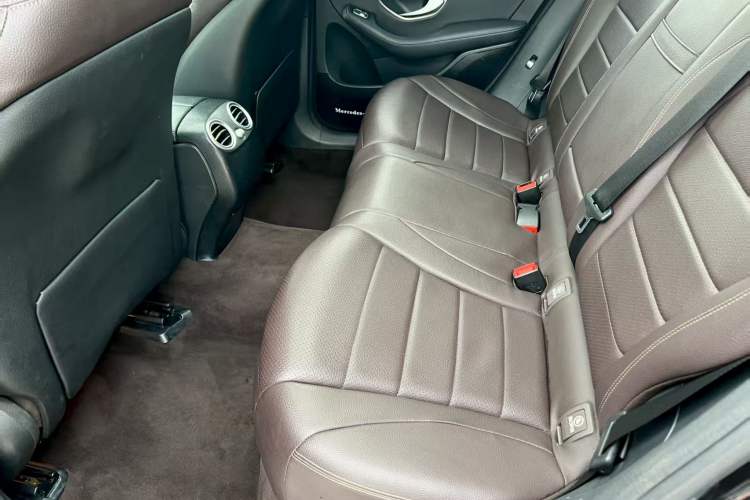 Used Mercedes-Benz GLC 2017 GLC 260 4MATIC Luxury Model