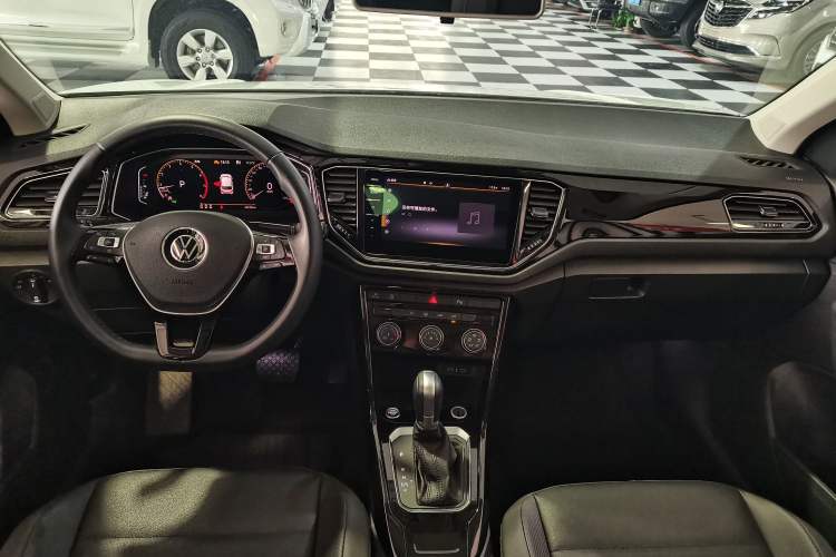 Used Volkswagen T-ROC 2022 280TSI DSG Two-Wheel Drive Comfort PLUS
