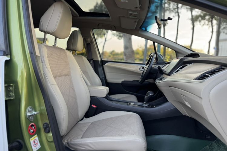 Used Honda Jade 2016 1.8L Automatic Comfort Elite Version 5 Seats