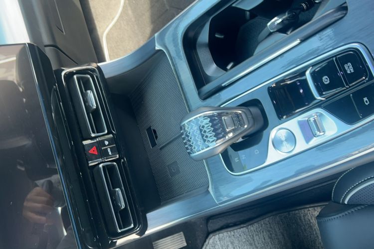 Used GAC Trumpchi GS8 2022 Flagship Series 2.0 TGDI Four-Wheel Drive Luxury Smart Connectivity Version (7 Seats)