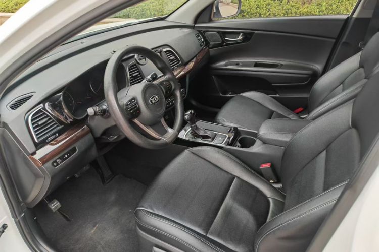 Used Kia K4 2014 1.8L Automatic GLS
