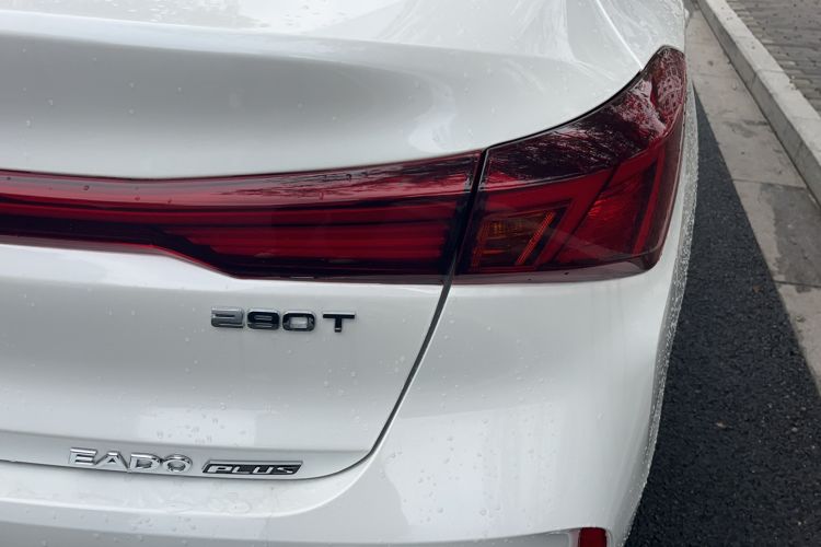 Used Changan Eado 2024 PLUS Blue Whale NE 1.4T GDI DCT High-Energy Edition
