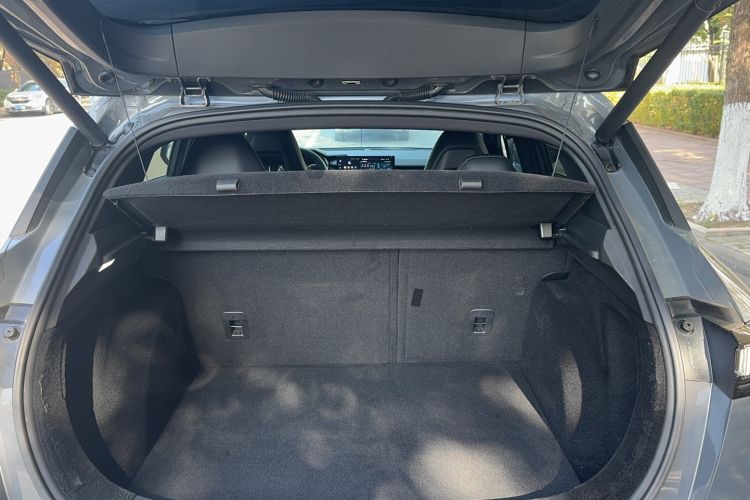 Used Lynk & Co 06 2023 Remix 1.5T JinPro
