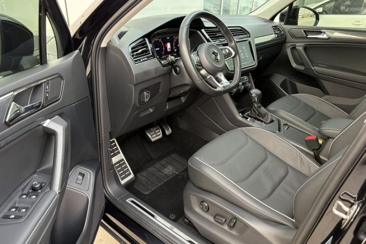 Used Volkswagen Tiguan L 2021 330TSI Automatic Two-Wheel Drive R-Line Flagship Edition
