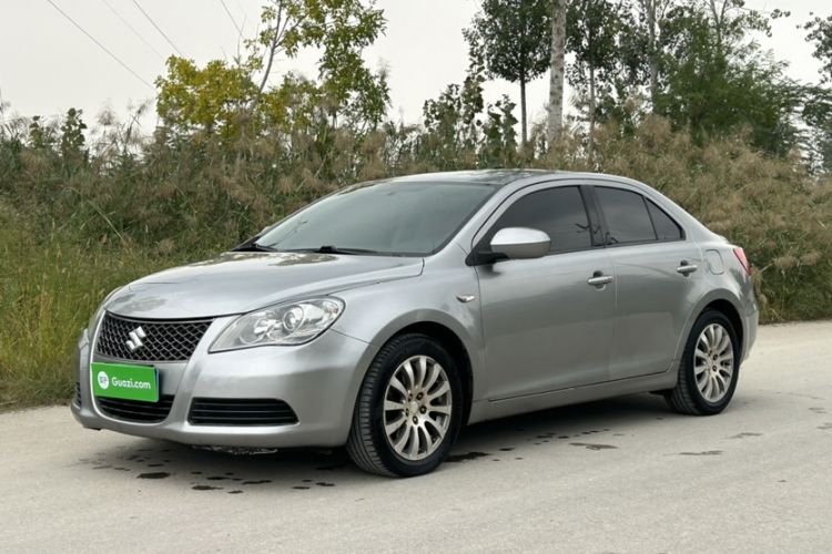Used Suzuki Kizashi 2011 2.4L Two-Wheel Drive CVT Standard Edition
