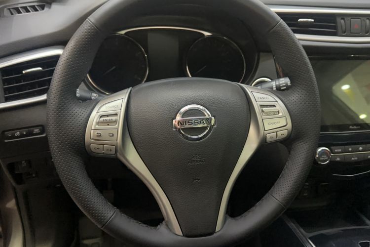 Used Nissan X-Trail 2014 2.5L CVT Luxury Edition 4WD
