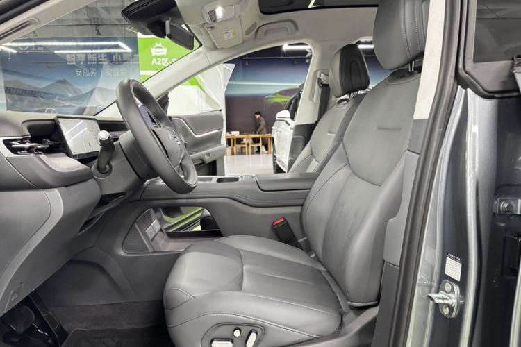 TDK.VehicleDetails.img