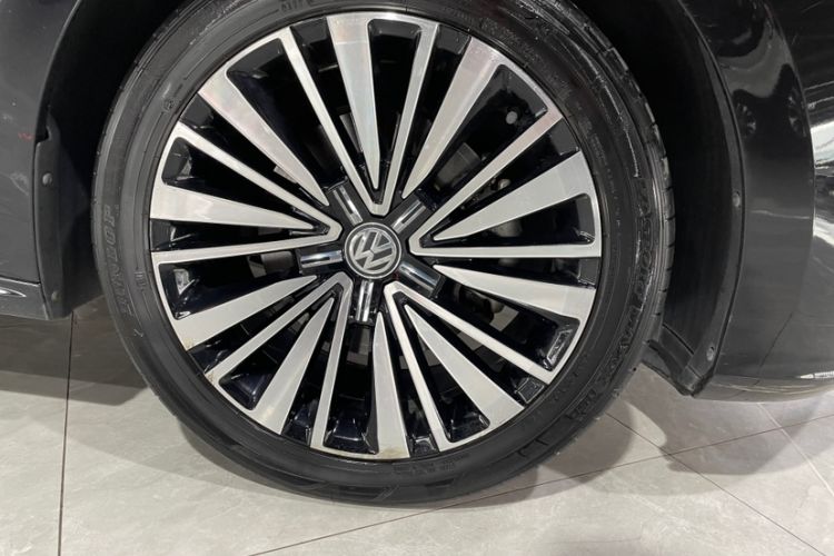 Used Volkswagen Passat 2020 330TSI Luxury Edition China VI
