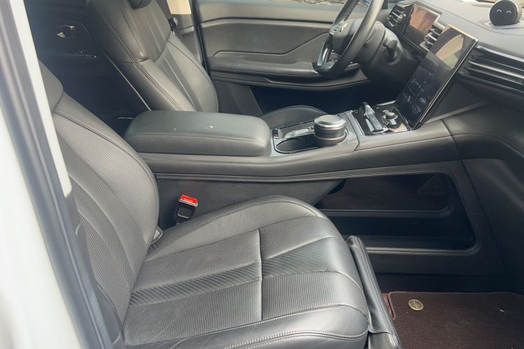 Used Nio ES8 2018 355 km Base Version 6-Seater Edition