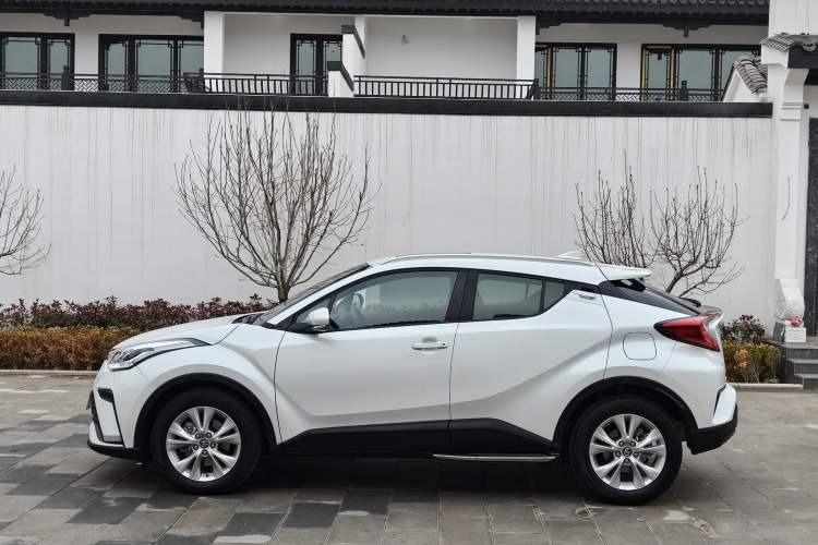 Used Toyota IZOA 2021 2.0L Yidong Edition