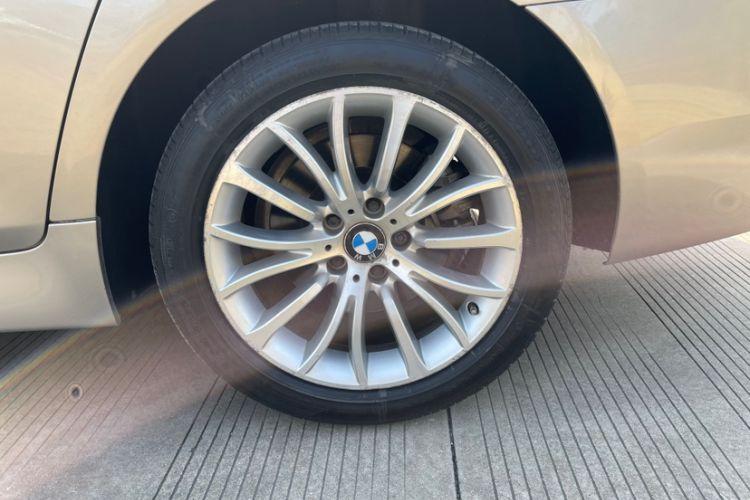 Used BMW 5 Series 2014 525Li Luxury Design Package
