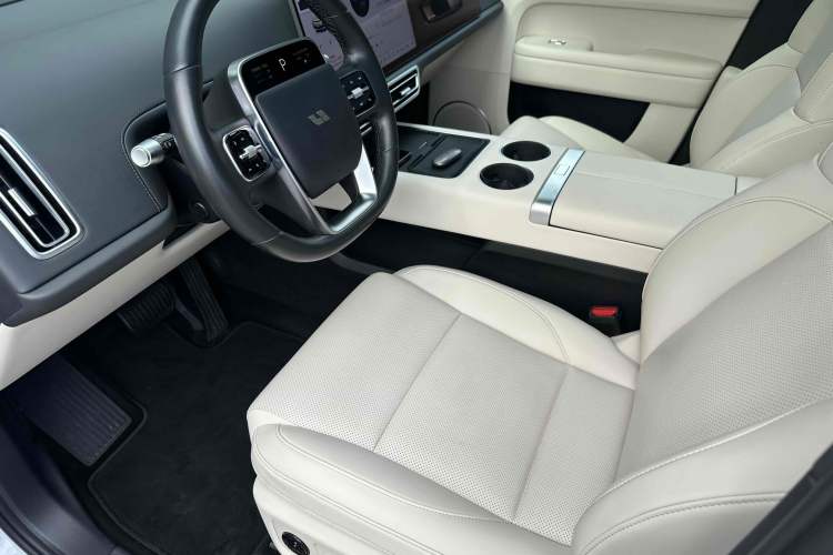 Used Li Auto L6 2024 PRO Model
