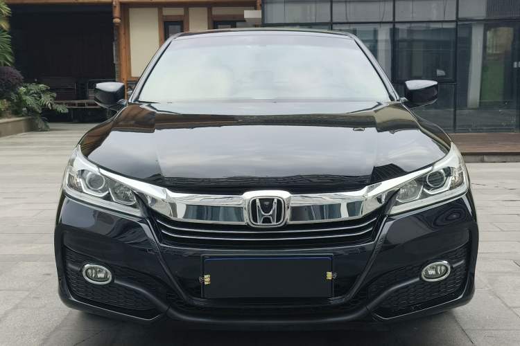 Used Honda Accord 2016 2.0L Elite Edition
