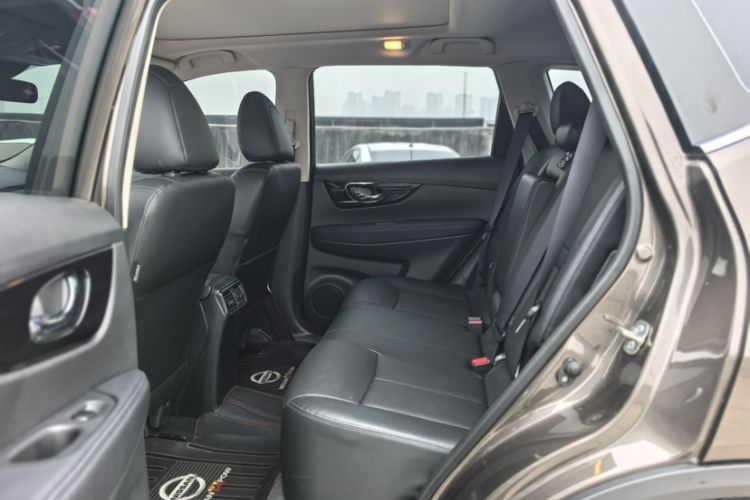 Used Nissan X-Trail 2023 Classic 2.0L Two-Wheel Drive Smart Connect & Comfort Edition