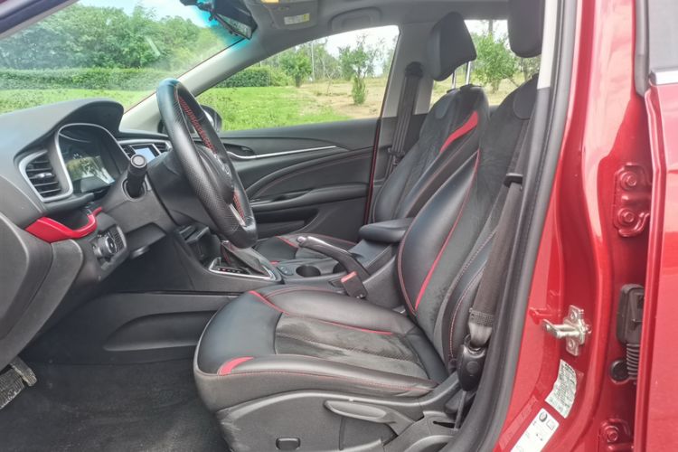 Used Buick GT 2015 18T Dual-Clutch Sport Flagship Model
