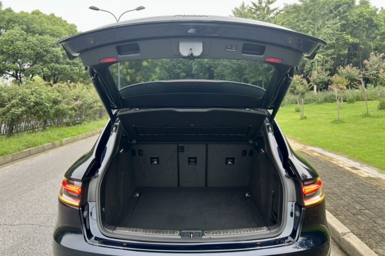 Used Porsche Macan 2018 Macan 2.0T
