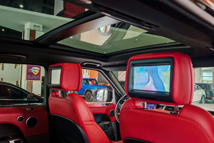 Used Land Rover Range Rover Sport 2021 3.0 L6 YAO Black Edition
