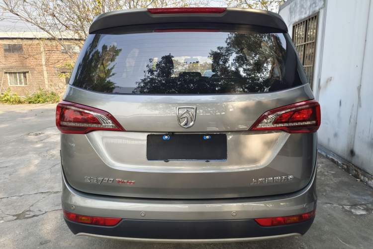 Used Baojun 730 2019 1.5T CVT Fashion Model 7 Seats China V Emission Standard