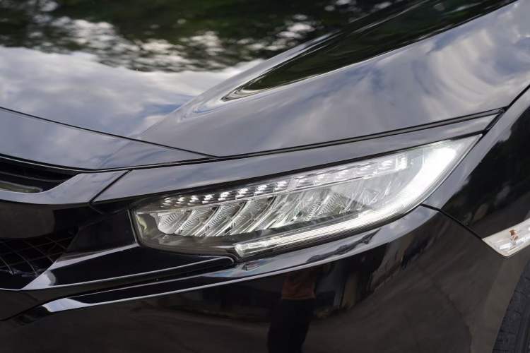 Used Honda Civic 2016 220TURBO CVT Prestige Edition
