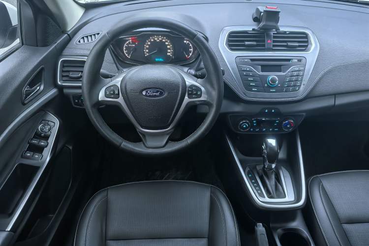 Used Ford Escort 2015 1.5L Automatic Fashion Model
