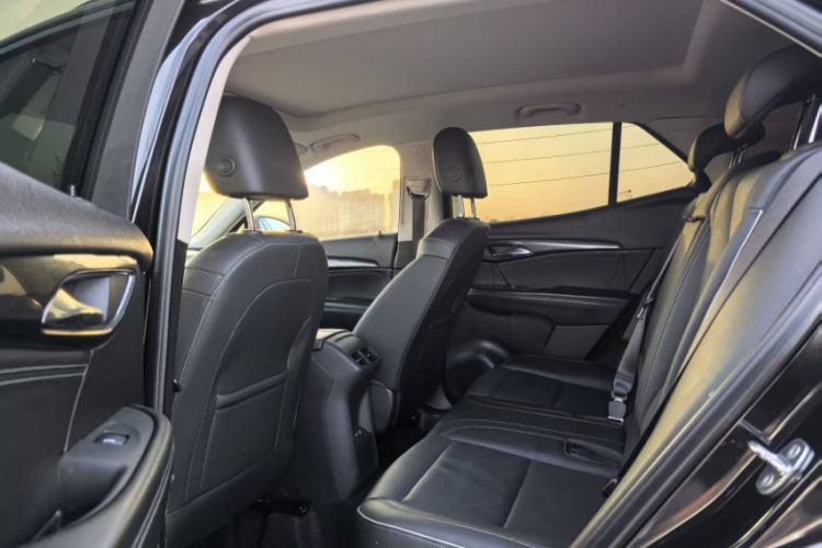 Used Buick Envision 2022 Facelift Encore S 552T Two-Wheel-Drive Luxury Model
