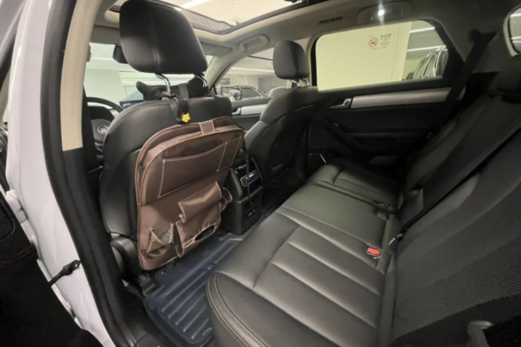 Used BYD Tang New Energy 2018 DM 2.0T All-Wheel Drive Smart Connectivity Luxury Model 7 Seats China V Emission Standard