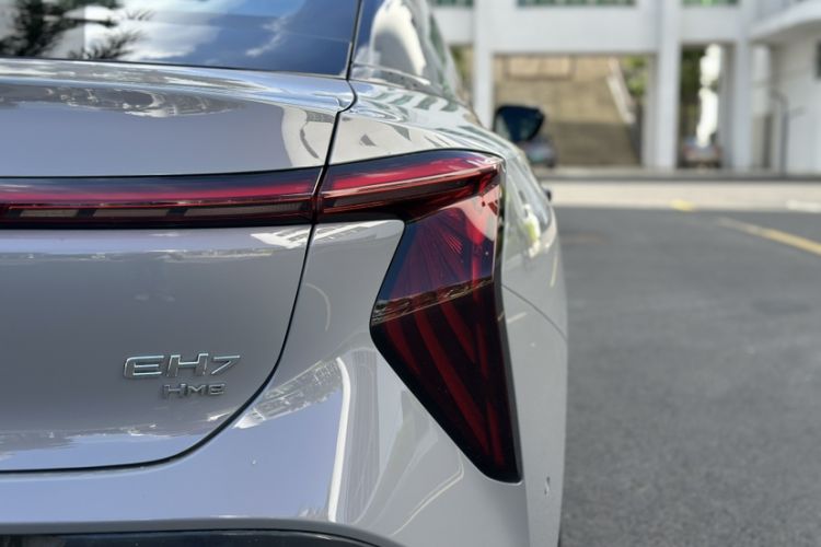 Used Hongqi EH7 2024 600 Pro
