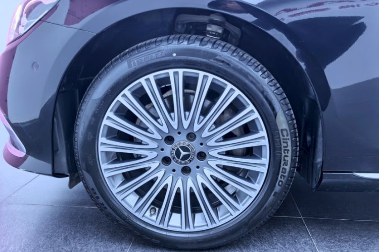 Used Mercedes-Benz E-Class 2023 E 300 L Luxury Model
