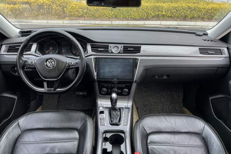 Used Volkswagen Passat 2017 280TSI DSG Luxury Edition