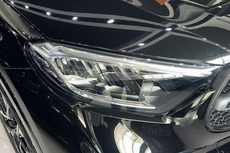 Used Mercedes-Benz GLC 2024 GLC 260 L 4MATIC Luxury Model 5 Seats
