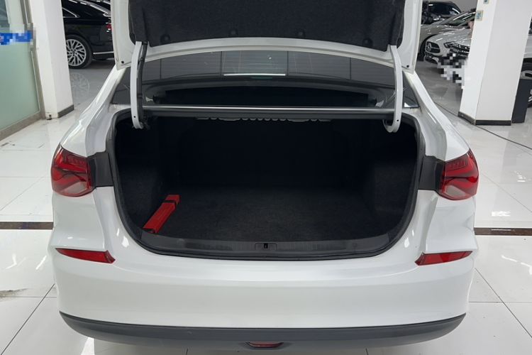 Used Chevrolet Monza 2020 320 Automatic Enjoyment Edition
