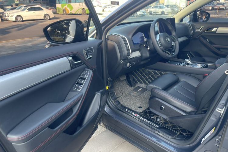 Used BYD Tang New Energy 2018 DM 2.0T All-Wheel Drive Smart Connect Innovation Model 5 Seats China V Emission Standard
