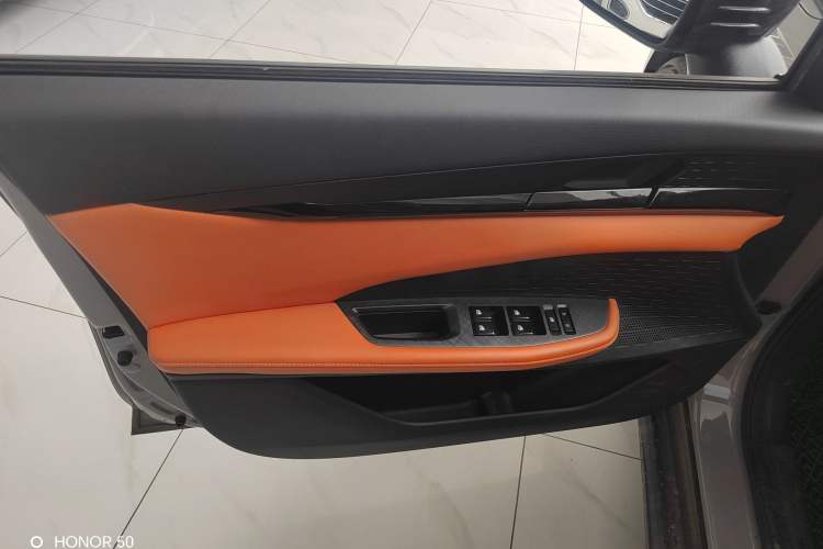 Used Changan UNI-V 2023 1.5T Sport Edition
