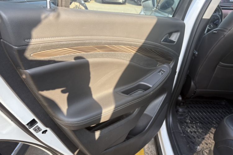 Used Buick Envision 2019 20T Two-Wheel Drive Elite Version China V Standard
