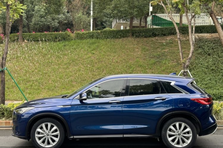 Used Infiniti QX50 2018 2.0T Two-Wheel Drive Fashion Edition
