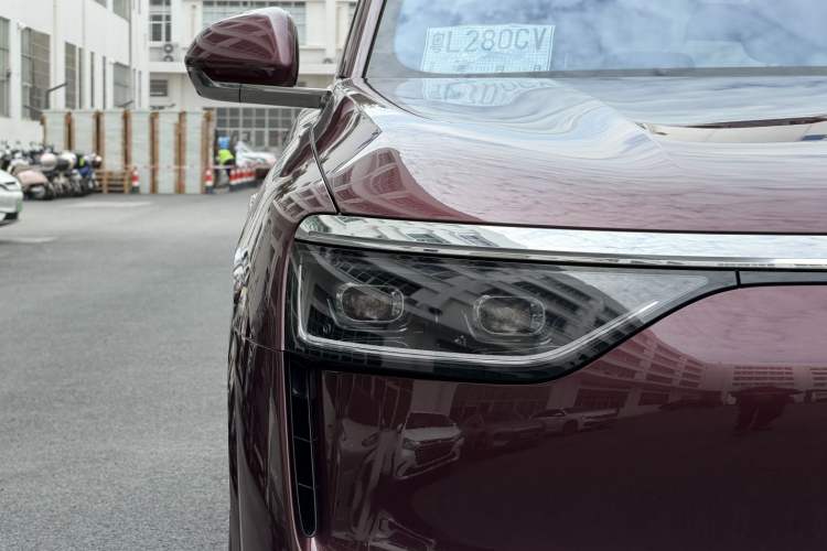 Used Hima AITO M8 2025 Extended-Range Ultra Version 53.4 kWh 5-Seater Edition
