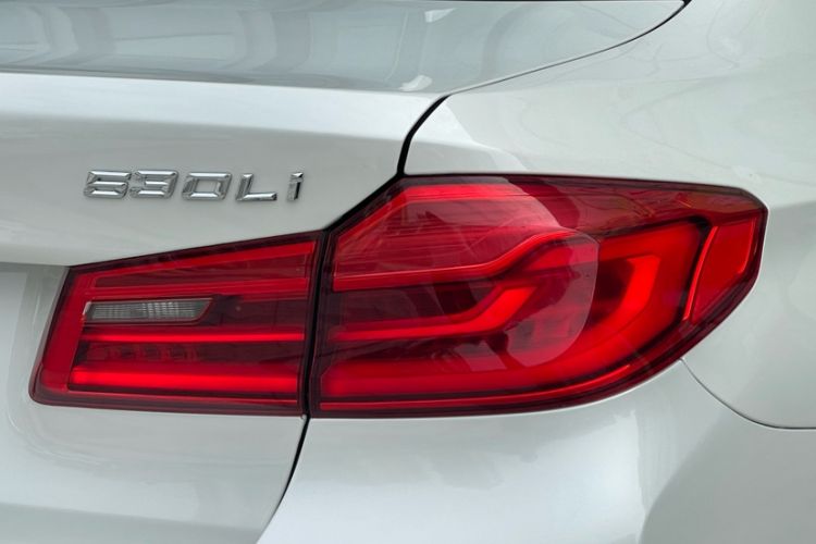 Used BMW 5 Series 2020 530Li Executive M Sport Package
