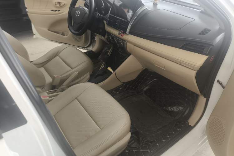 Used Toyota YARiS L Zhi Xian 2014 1.3E Automatic Charm Edition