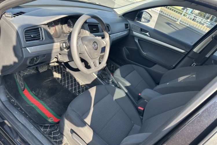 Used Volkswagen Lavida 2017 1.6L Automatic Fashion Edition
