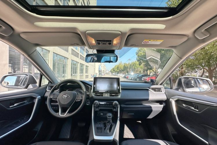 Used Toyota RAV4 2020 2.0L CVT Two-Wheel Drive Fashion Edition
