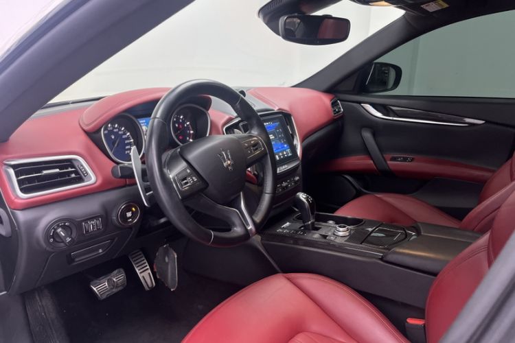 Used Maserati Ghibli 2018 3.0T Standard Edition
